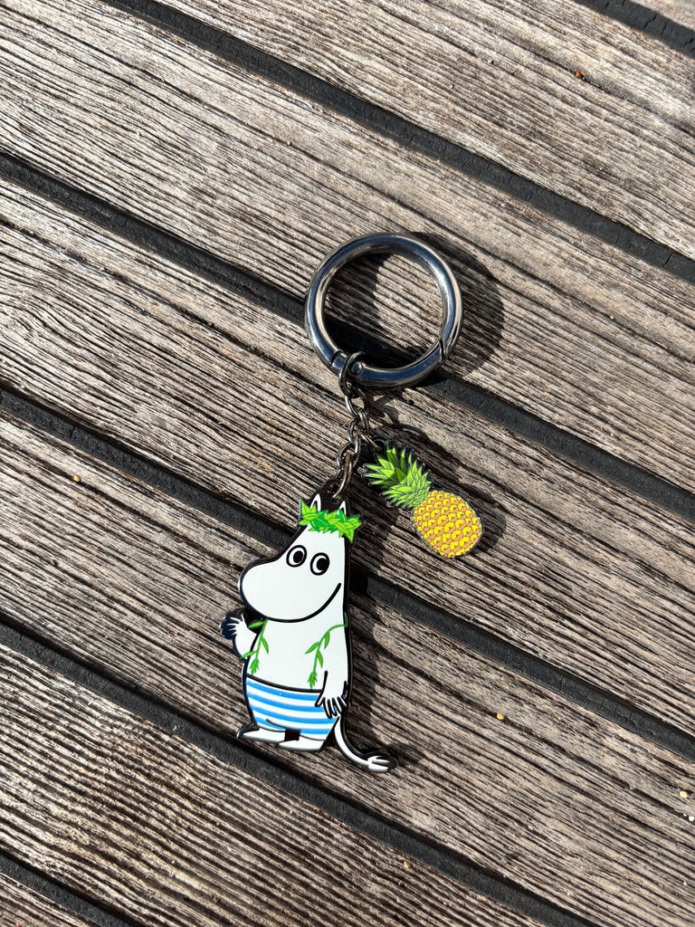 Moomin Shop Hawaii Waving Moomin Keychain